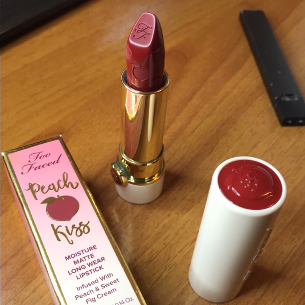 Too faced matte lipstick